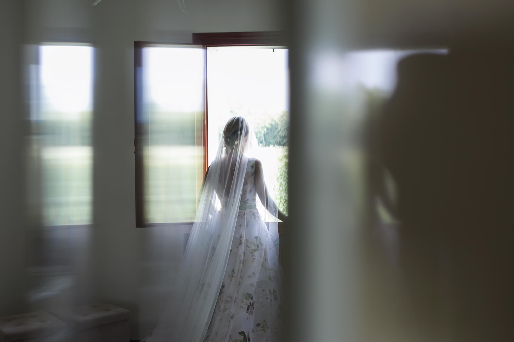 Servizio fotografico di matrimonio a Castelletto (Treviso) e servizio di coppia in Borgo a Serravalle. Elena e Mattia sposi. Michelino Studio, fotografi di matrimonio professionisti in Veneto.