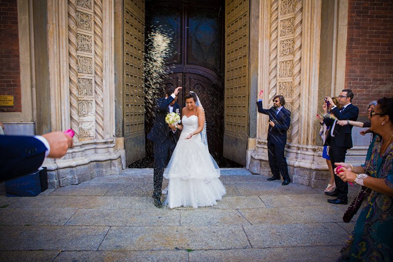 Fotografo di matrimonio a Milano, Chiesa S. Maria del Carmine a Brera. Ricevimento a Villa Borromeo. Michelino Studio, fotografo di matrimonio professionista.