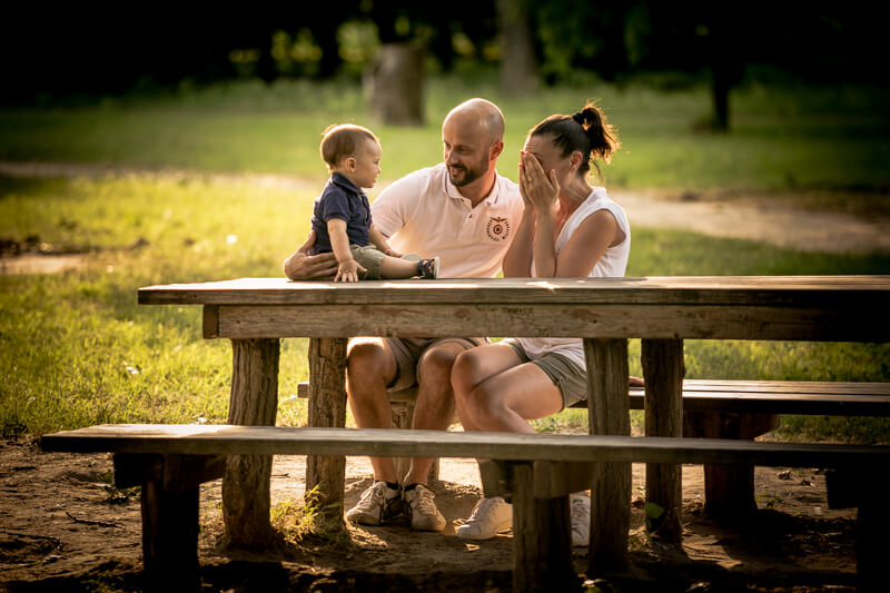 Servizio Fotografico di Famiglia in Veneto. Ecco Alessandra e Stefano. Michelino Studio, fotografo professionista per famiglie, neonati e bambini in Veneto.