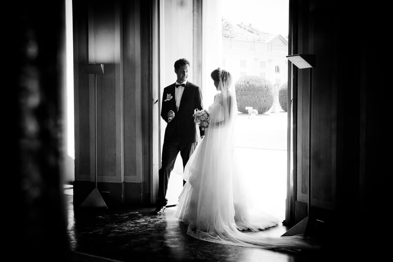 Fotografo di matrimonio a Milano, Chiesa S. Maria del Carmine a Brera. Ricevimento a Villa Borromeo. Michelino Studio, fotografo di matrimonio professionista.