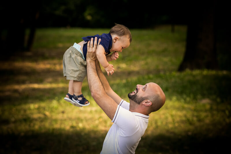 Servizio Fotografico di Famiglia in Veneto. Ecco Alessandra e Stefano. Michelino Studio, fotografo professionista per famiglie, neonati e bambini in Veneto.